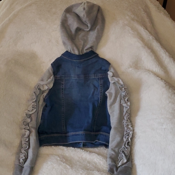 Tucker Tate denim jacket 🎉🎉HP🎉🎉 - Picture 6 of 7